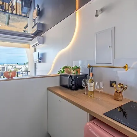 Déluge Seaview Shower&cross, Naturist Apartamento *